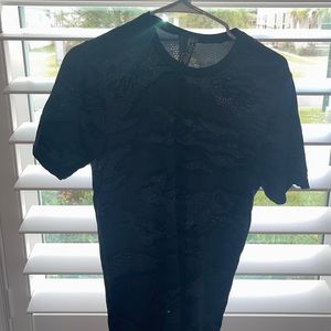 Lululemon Blue Camo workout shirt